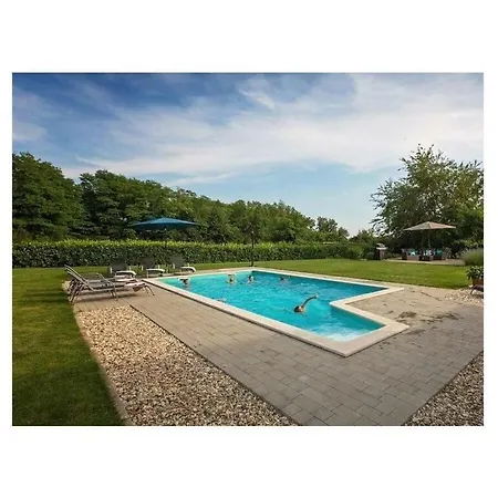 Perhat Porec Comfortable