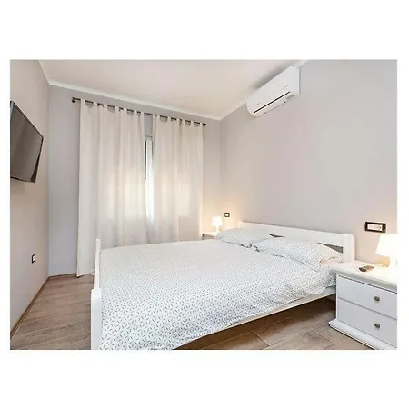 Perhat Porec Comfortable